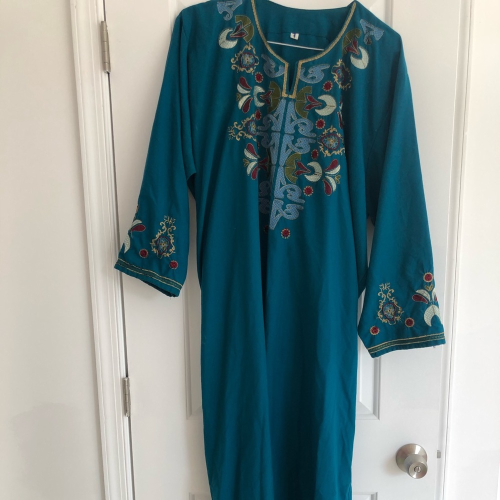 Muslim Abaya With Beautiful Designs